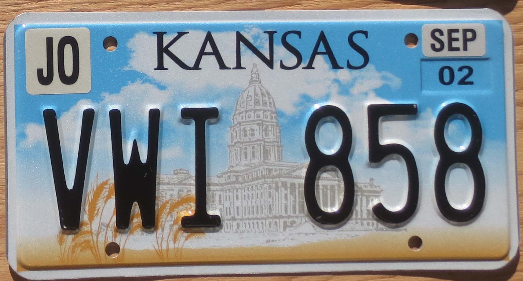 2002 Kansas mint Automobile License Plate Store Collectible License