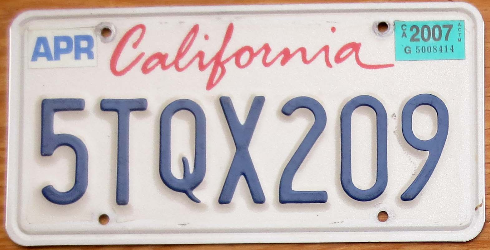 california license plate o or 0