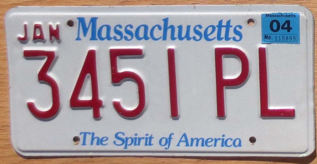 2004 Massachusetts vg+ Automobile License Plate Store Collectible