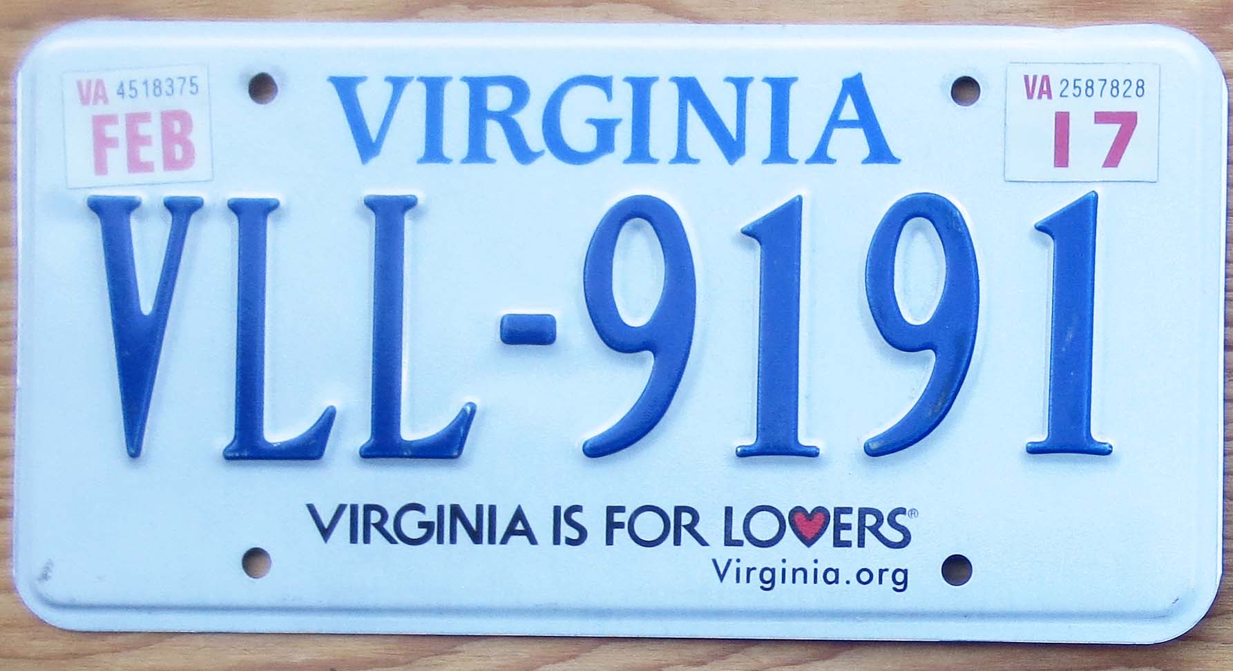 2017 Virginia vgex Automobile License Plate Store Collectible