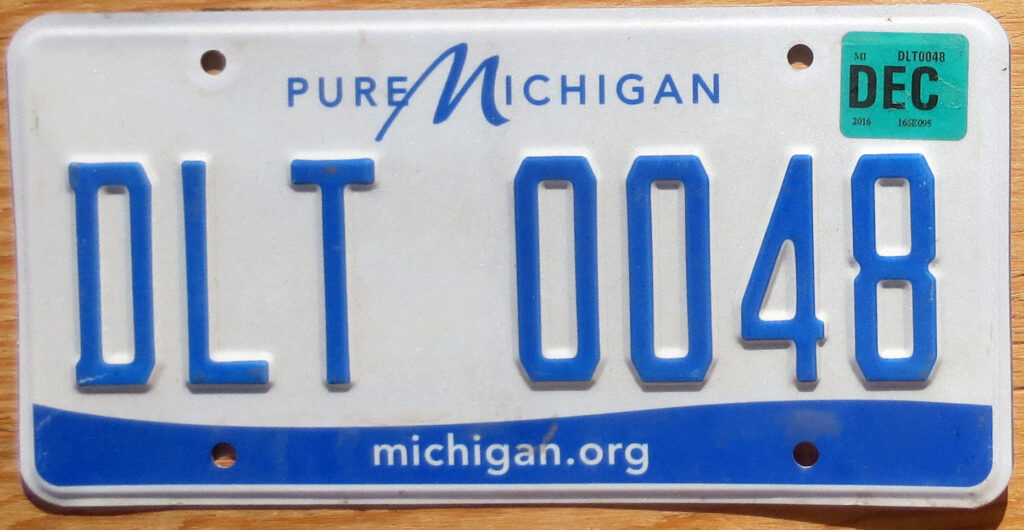 2016 Michigan Vg | Automobile License Plate Store: Collectible License ...