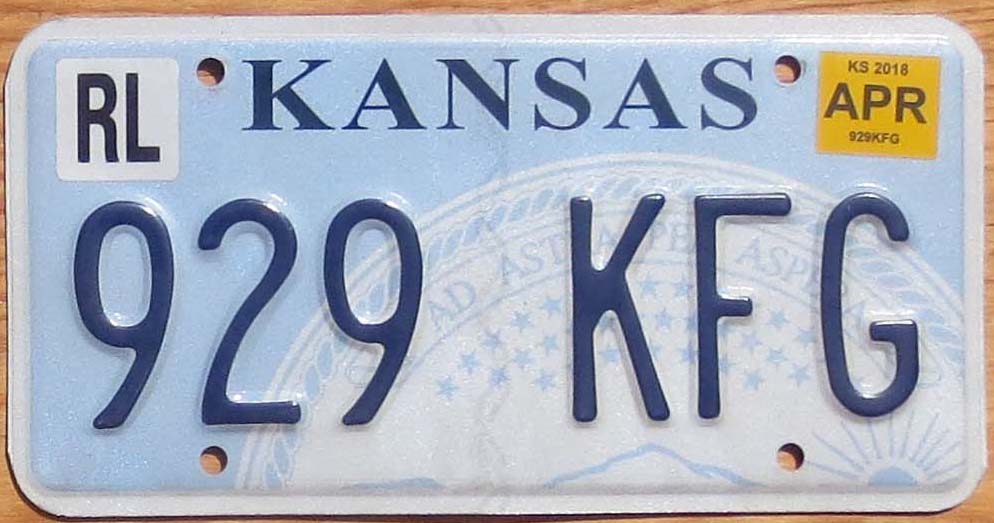 2018-kansas-exc-automobile-license-plate-store-collectible-license