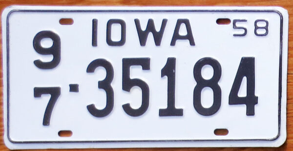 1958 Iowa nearly mint NICE PLATE