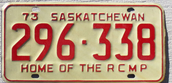 1973 Saskatchewan mint - NICE PLATE